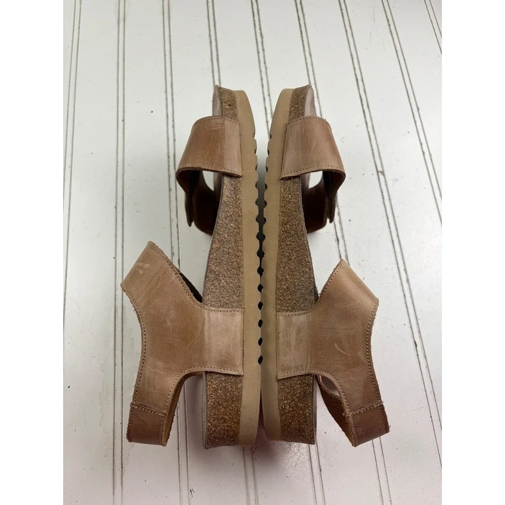 Taos Carousel 3 Tan Laurie Sandals Women's Size 10-10.5 EU 41 $175